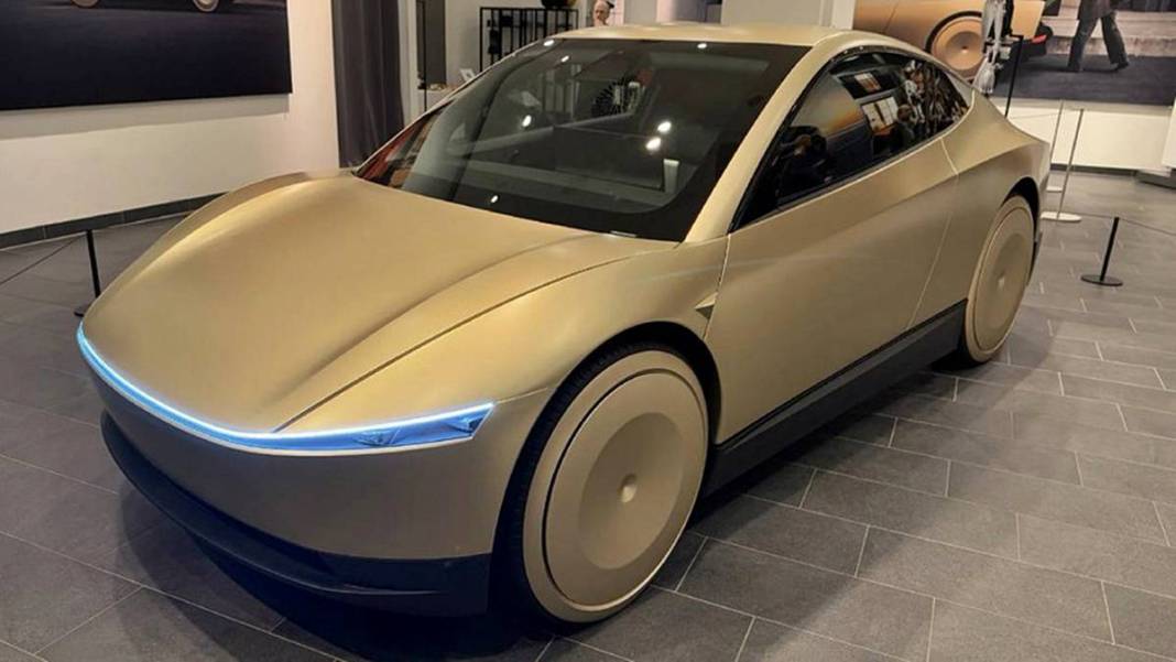 Tesla'nın yeni modeli üretime başlıyor: Ne direksiyon var, ne de pedal 1